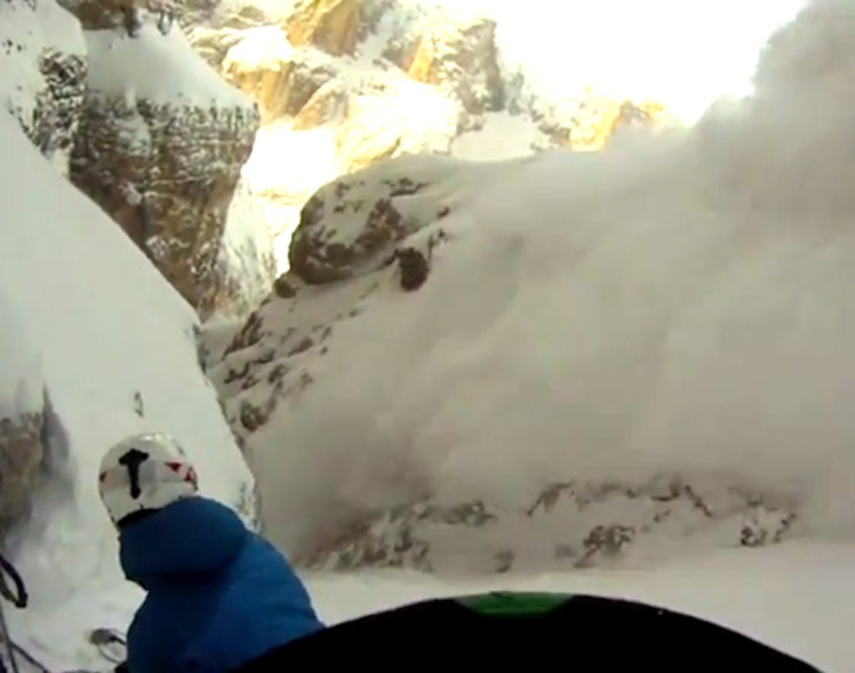 Two skiers narrowly avoid avalanche in the Dolomites