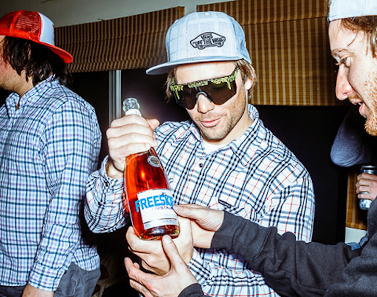 Poppin' bottles! We're handing out champagne to the best uses of #FreeskierFest