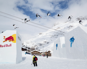 Watch video of the top three runs from 2013 Frostgun Invitational big air