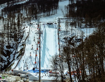 Halfpipe skiing takes Russian: Practice starts at the Sochi Test Event and World Cup