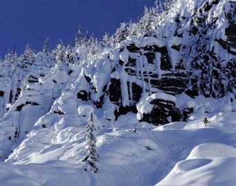 Colston VB shreds glorious pillows in Revelstoke, BC