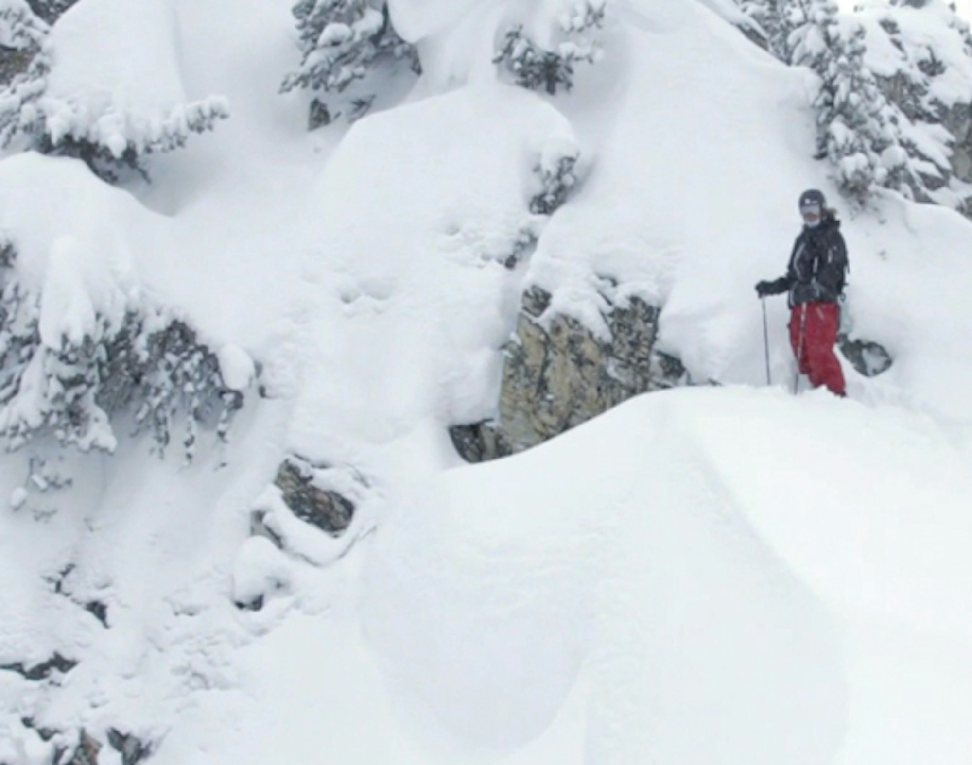 Sage Cattabriga-Alosa shreds pow in Les Arcs, waiting for Red Bull Linecatcher to kick off