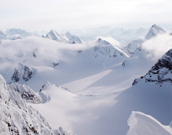 Field Productions shreds the Lyngen Alps in latest episode of "Making of Supervention"