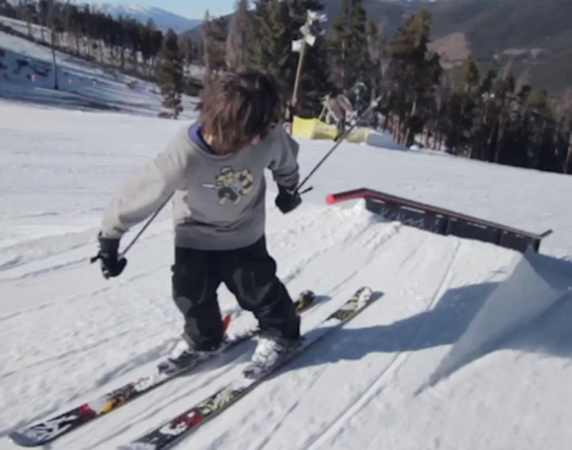 Clayton Vila battles Shea Flynn in Stept Productions' S.K.A.T.E. on Snow