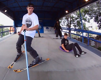 Roner Vision: Erik pulls an umbrella skydive stunt, enjoys SoCal vacation