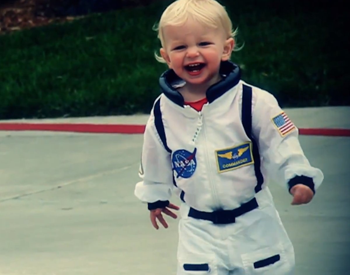 Roner Vision: Stratos jump attempted by baby Oskar