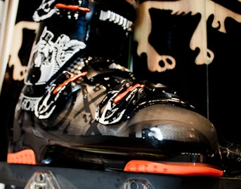 4FRNT becomes North American distributor for ROXA ski boots