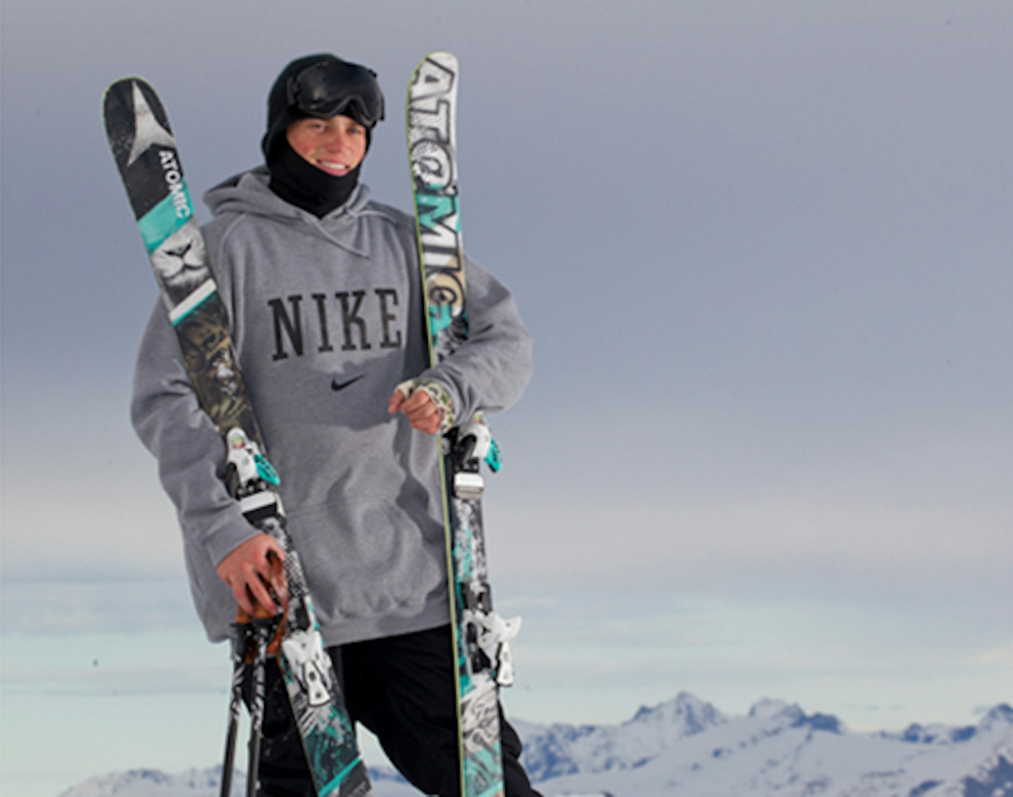 Gus Kenworthy inks deal with Atomic through 2014