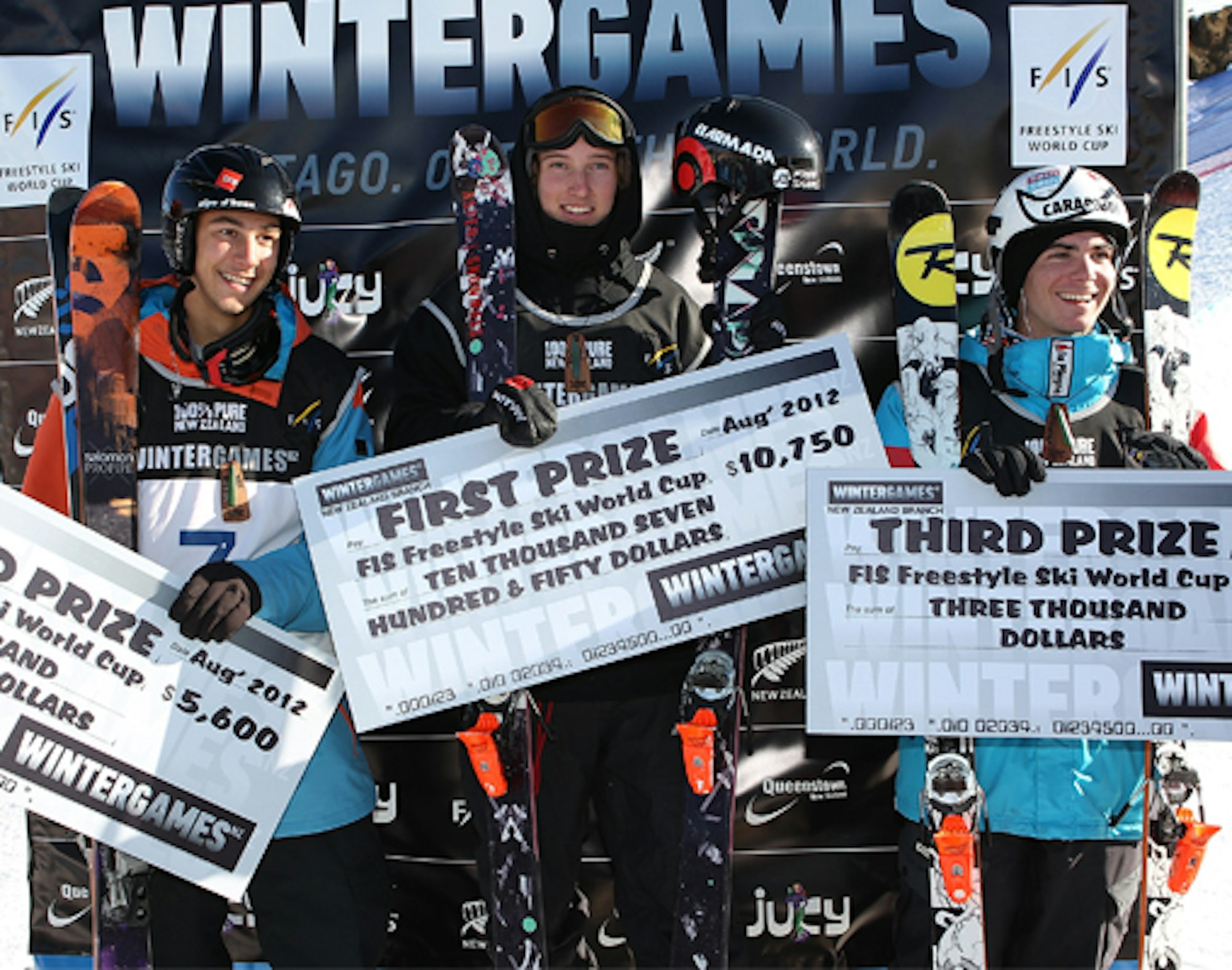 Yater-Wallace and Logan top podium at 2012/13 World Cup opener