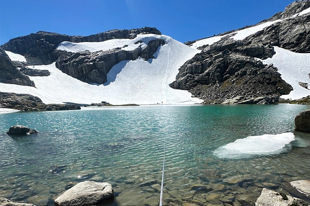 New World Record? Watch This Staggering 367-Foot Pond Skim
