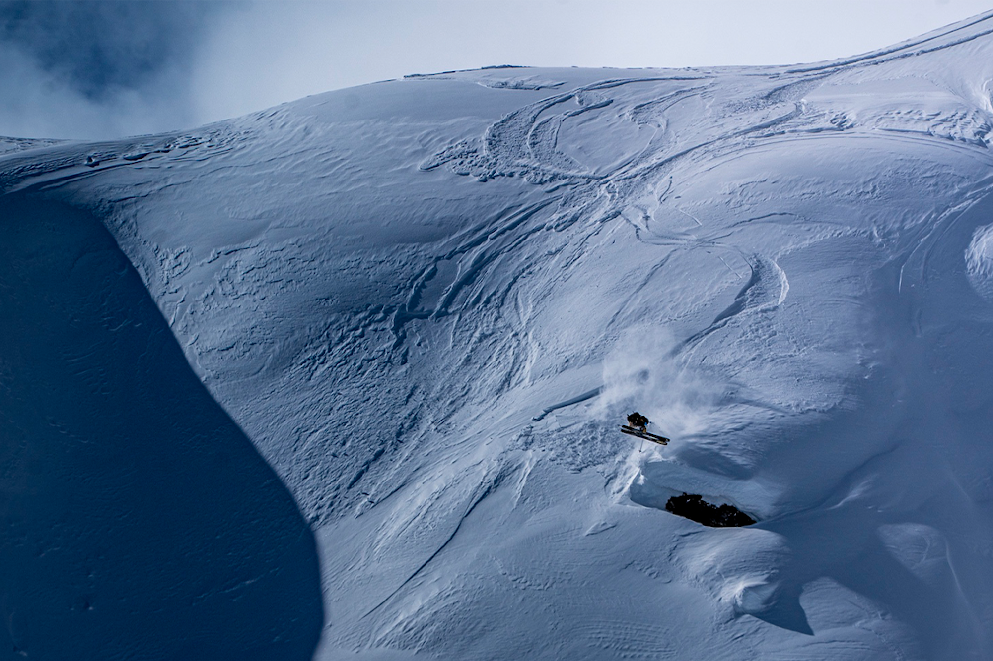 Yu Sasaki skiing in Canada