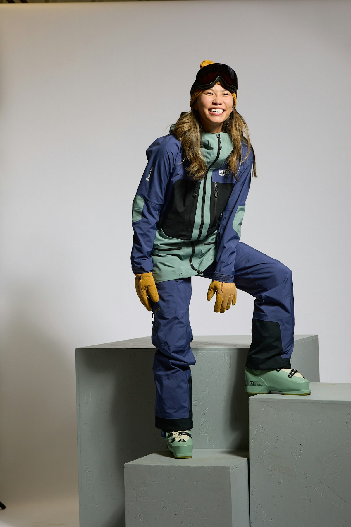 Mythogen GORE-TEX Pro Jacket & Bib | 2026 | Gear Review | FREESKIER