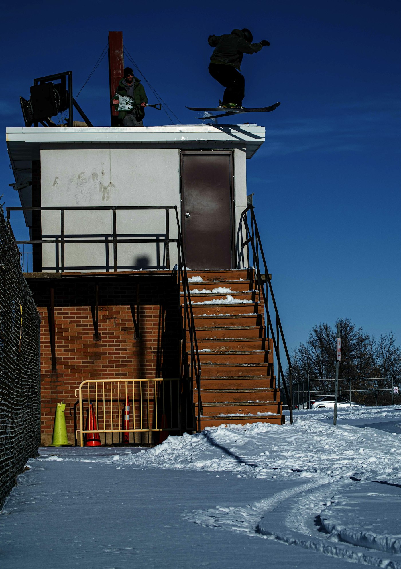 Hunter Hess skiing street