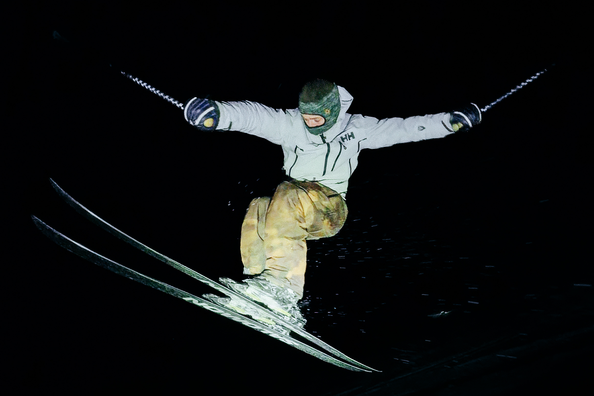 [FIRST LOOK] New 2027 Skis, Ski Boots and Bindings from Salomon