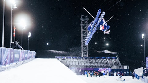 Zoe Atkin, Cassie Sharpe, Eileen Gu Among 12 to Move on to 2026 Winter Olympic Halfpipe Finals