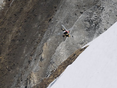 No Snow, No Problem - Candide Thovex Skis Les Tufs