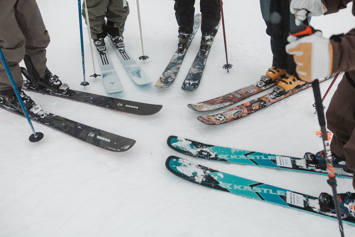 Skis in a Circle