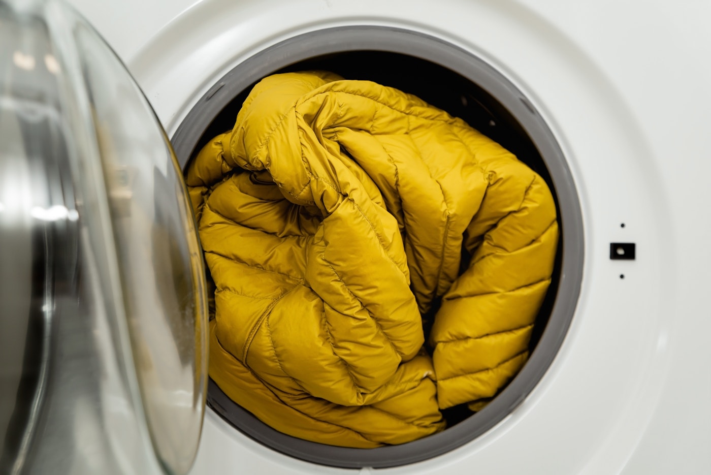 Ski jacket in washing machine.