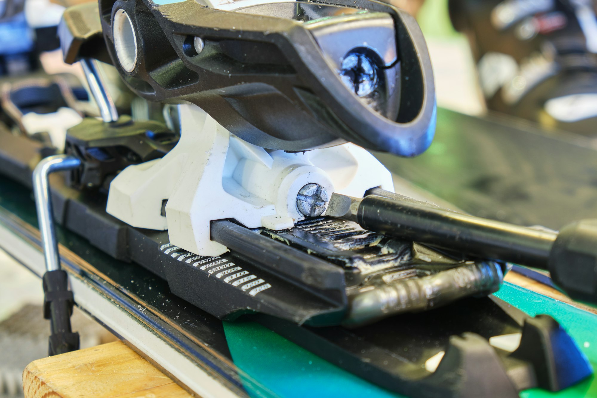 Binding being adjusted