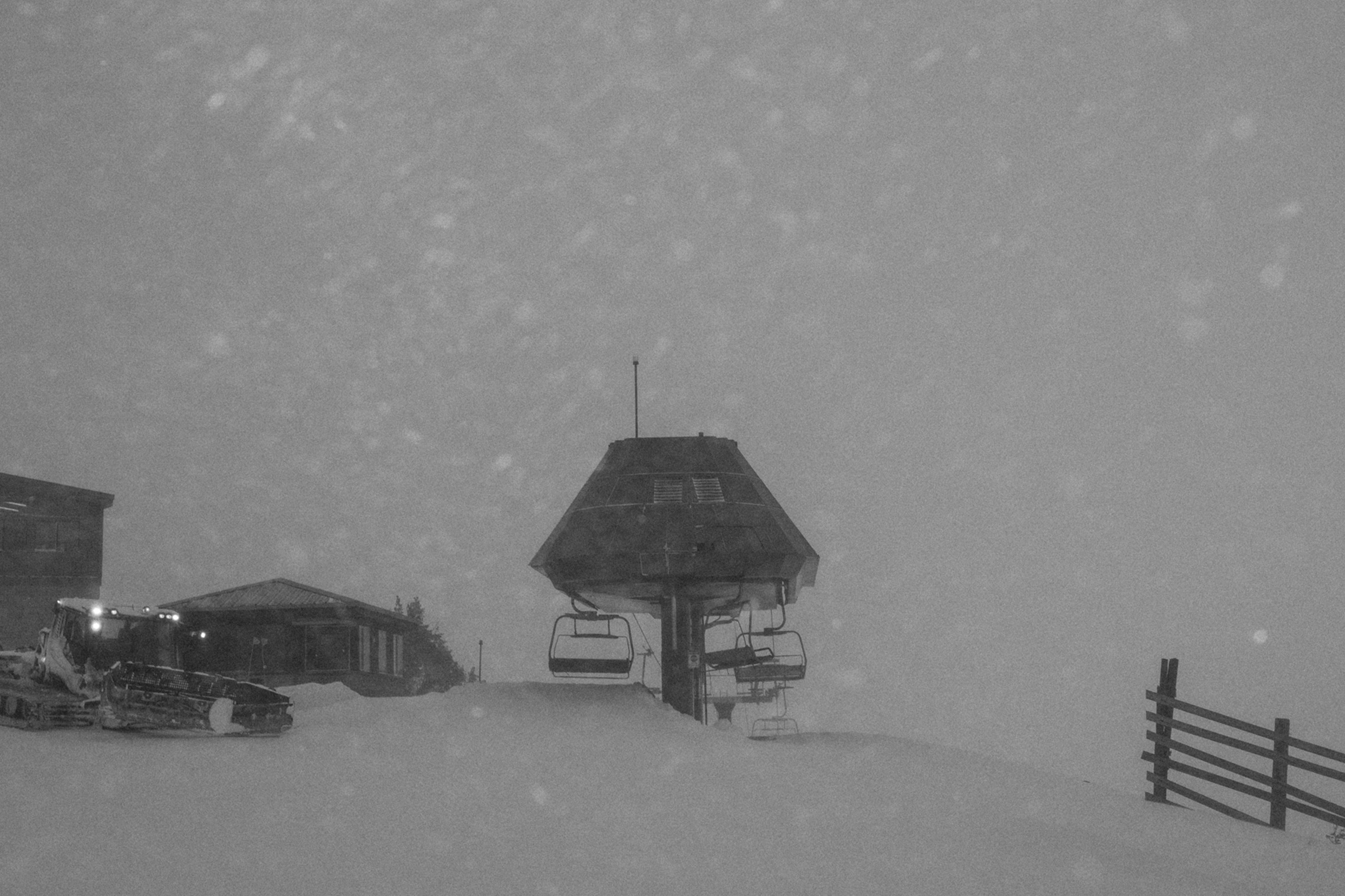 Mammoth Mountain Clocks 30 Inches in 2026 Spring Snow Storm