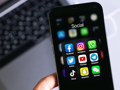 Social Media is Changing the Landscape for Professional Skiing: Here's How