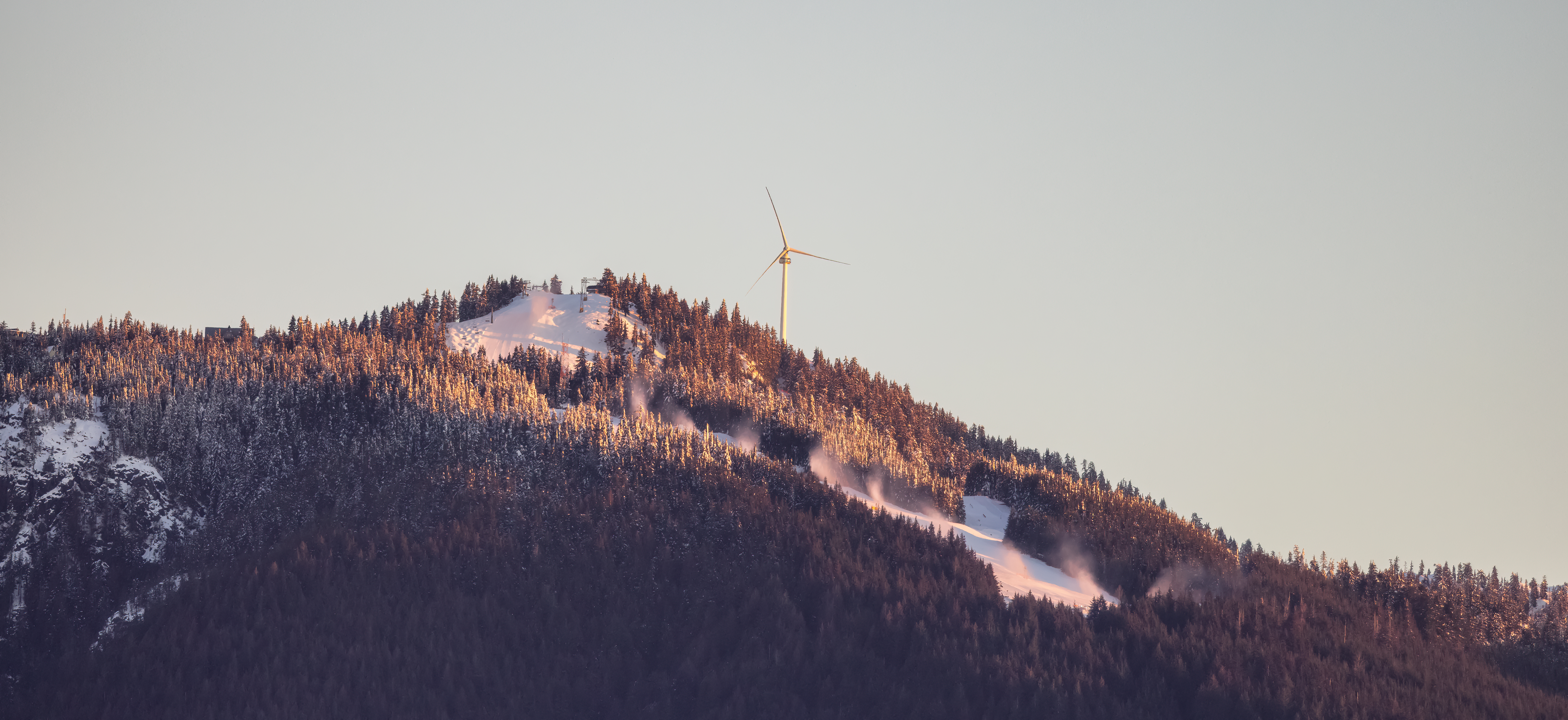 Sustainable Ski Resorts and How Skiers Can Reduce Impact