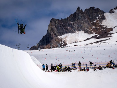 Make the Most of Your Mt. Hood Summer Ski Trip With These Tips and Tricks