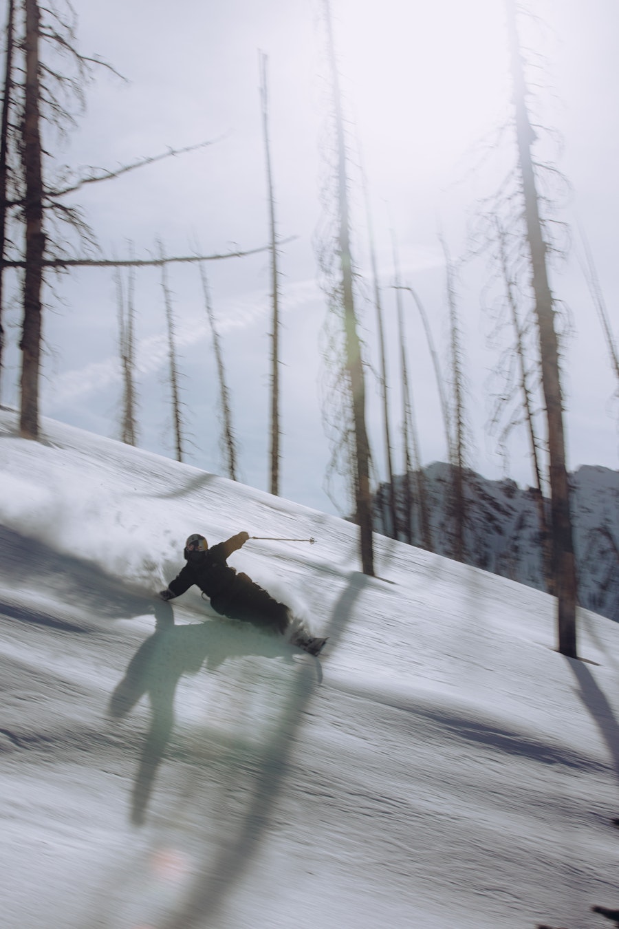 Manon Loschi Skiing