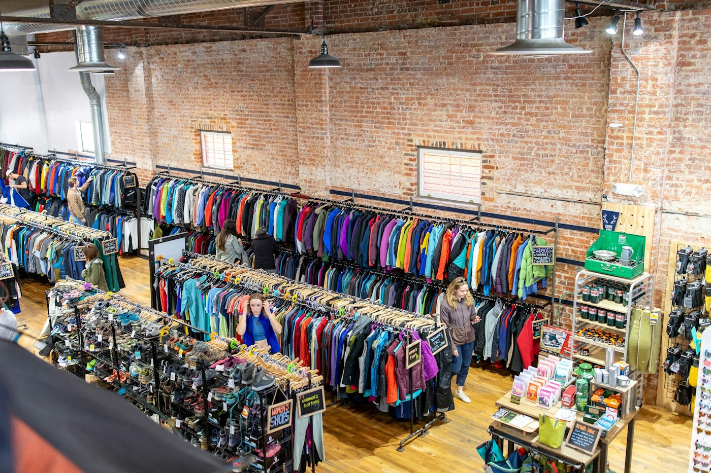 3 Reasons Every Skier Should Support Their Local Ski Shop