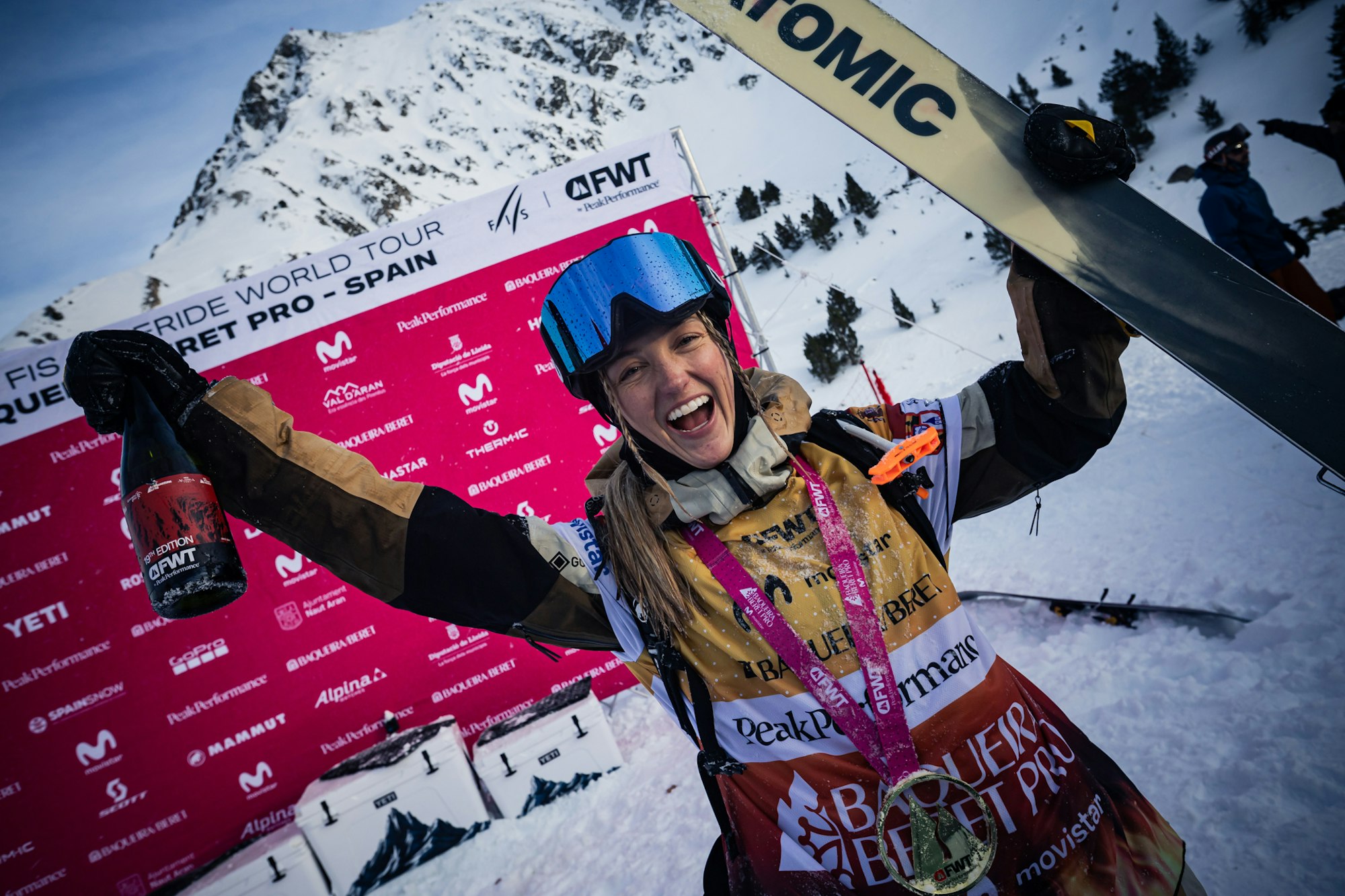 Justine Dufour-Lapointe winning gold at Baqueira Beret during the 2026 Freeride World Tour.