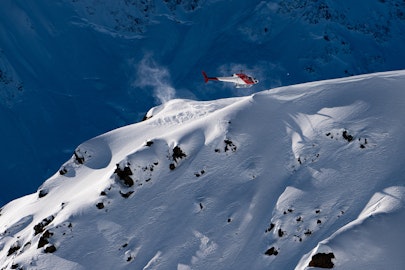 Jasper Rogers Showcases NZ's Finest Skiing in "ONWARDS"