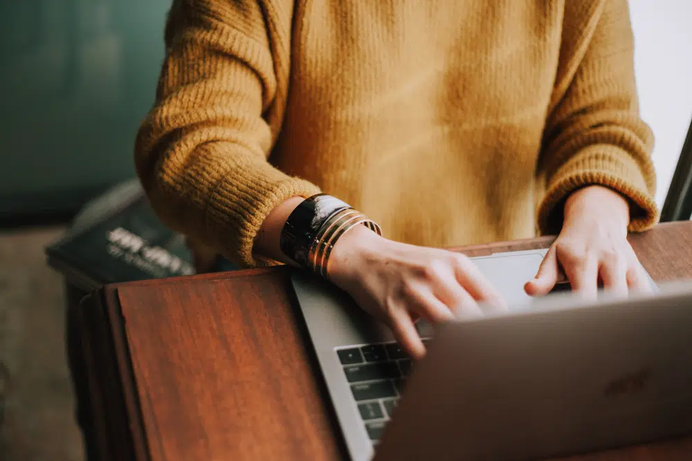 How to Draft an Employee Warning Letter: Advice for Employers