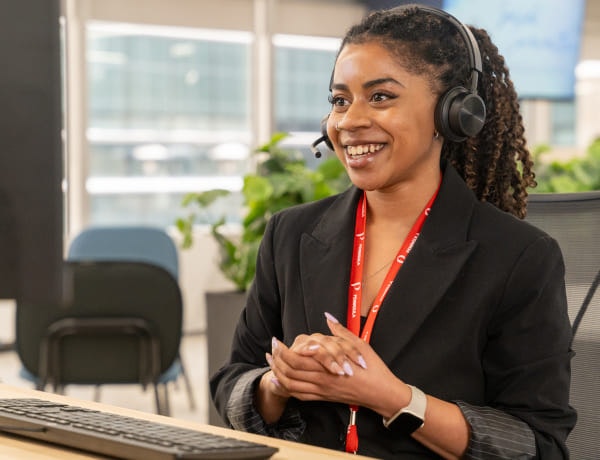 Peninsula’s CHRP-certified advisor providing HR support over a phone call