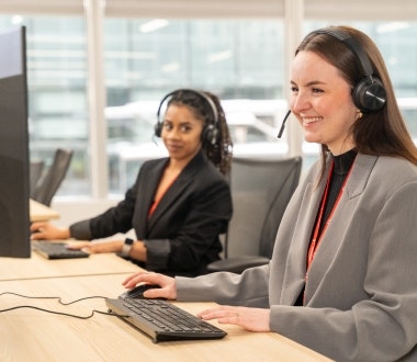 Peninsula advisors on a call with clients