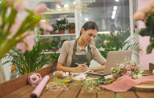 Minimum wage employee handling accounts at flowershop in PEI