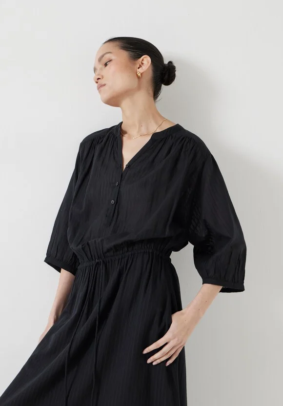 Lhea Midi Dress