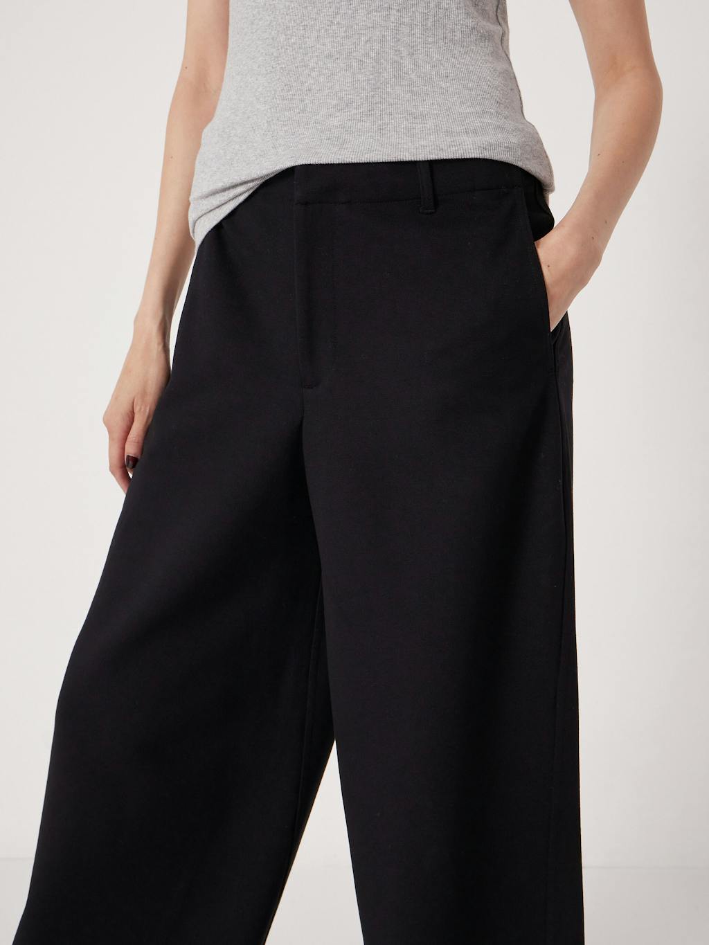 013924-0456-03 Tailored Ponte Trousers