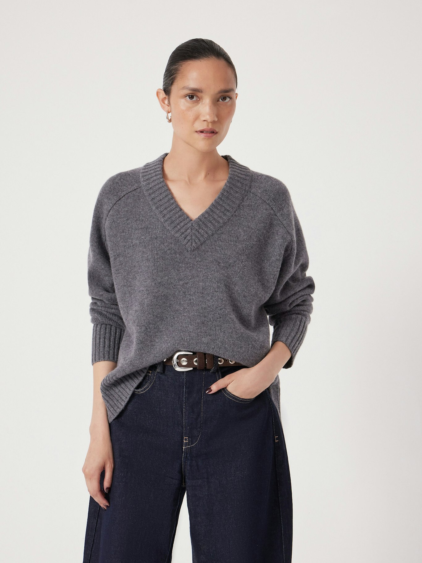 014560-0450-07 Seren Suede Studded Belt