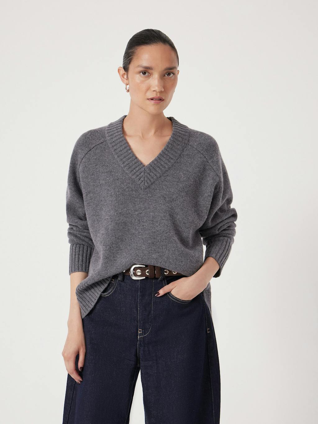 014560-0450-07 Seren Suede Studded Belt