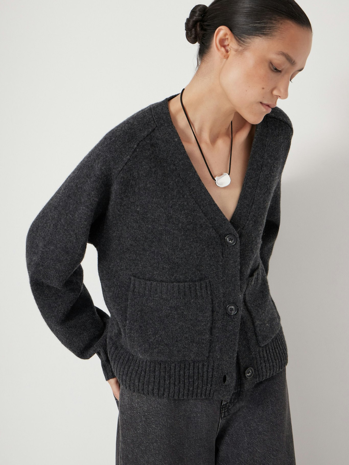 012975-2806-03 Daisy Merino Wool V Neck Cardigan