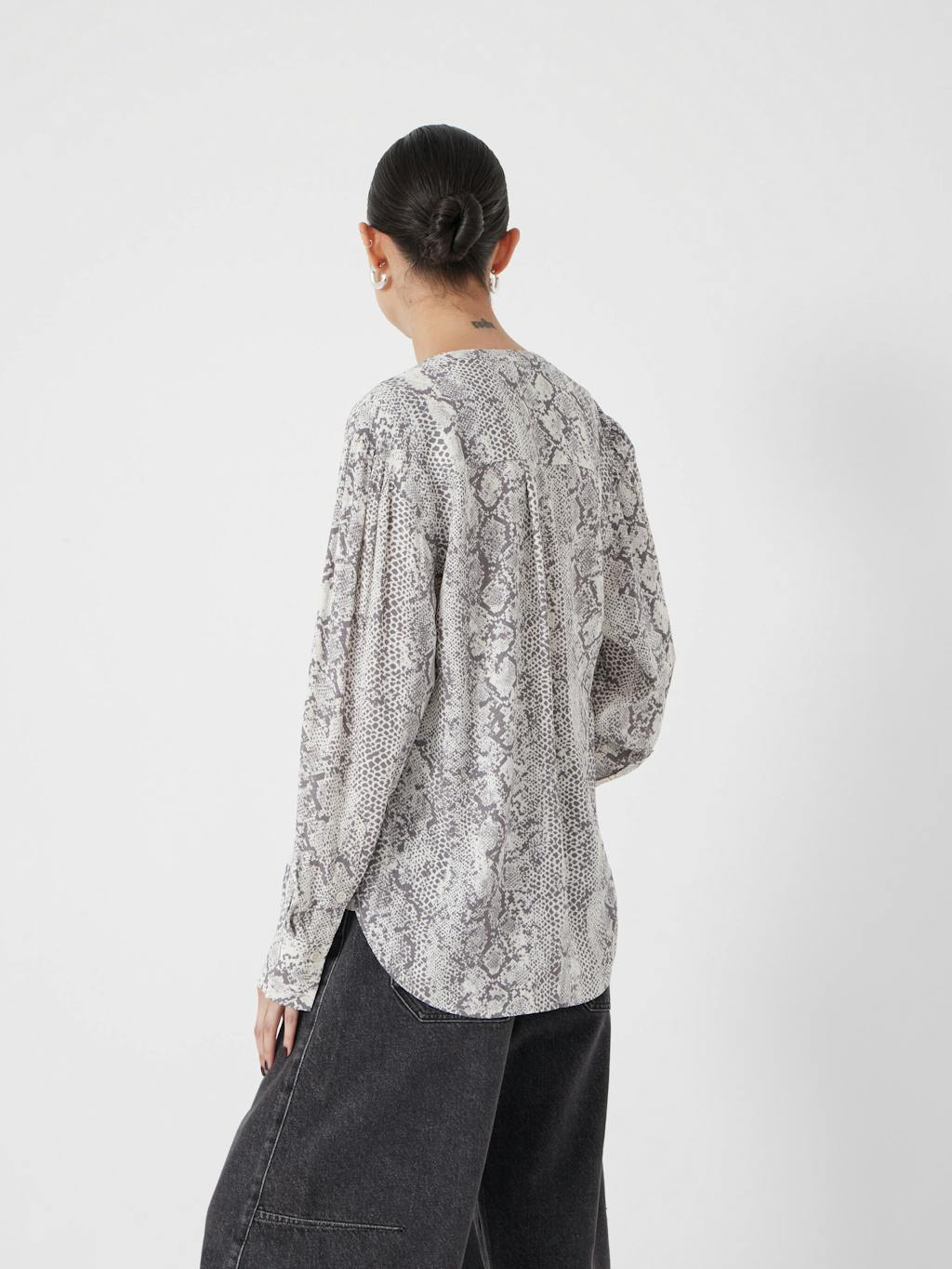 013765-4846-05 Fernanda Snake Printed Blouse