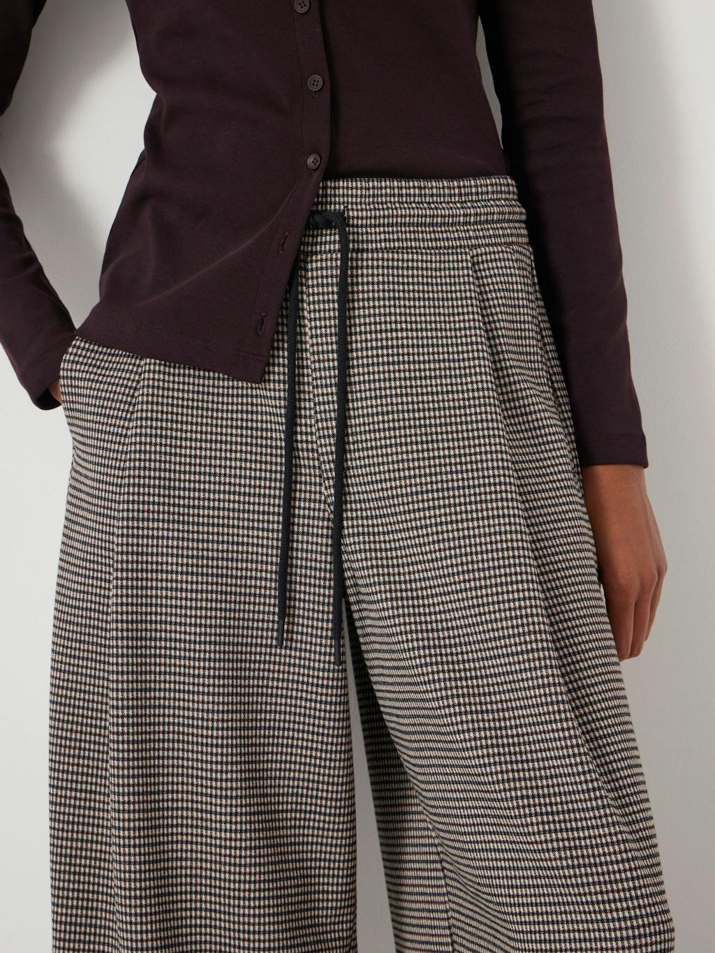 014222-4805-04 Check Wide Leg Jersey Trousers