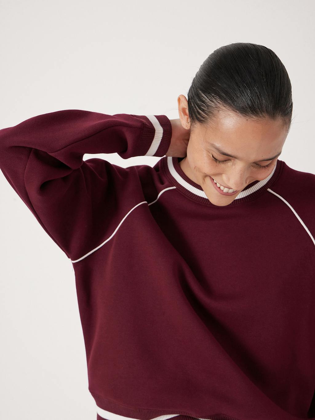 014215-1324-04 Striped Rib Raglan Sweatshirt