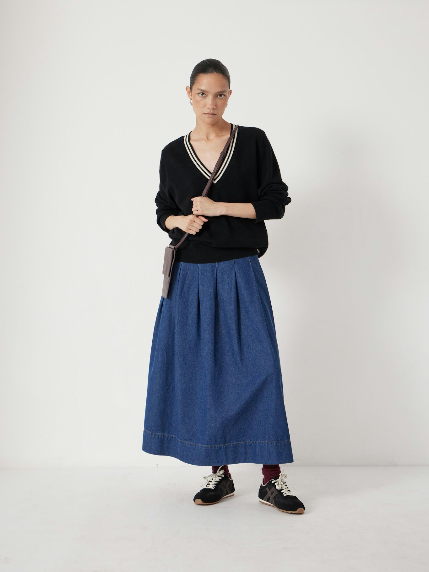 013456-0456-01 Merino Wool V Neck Jumper