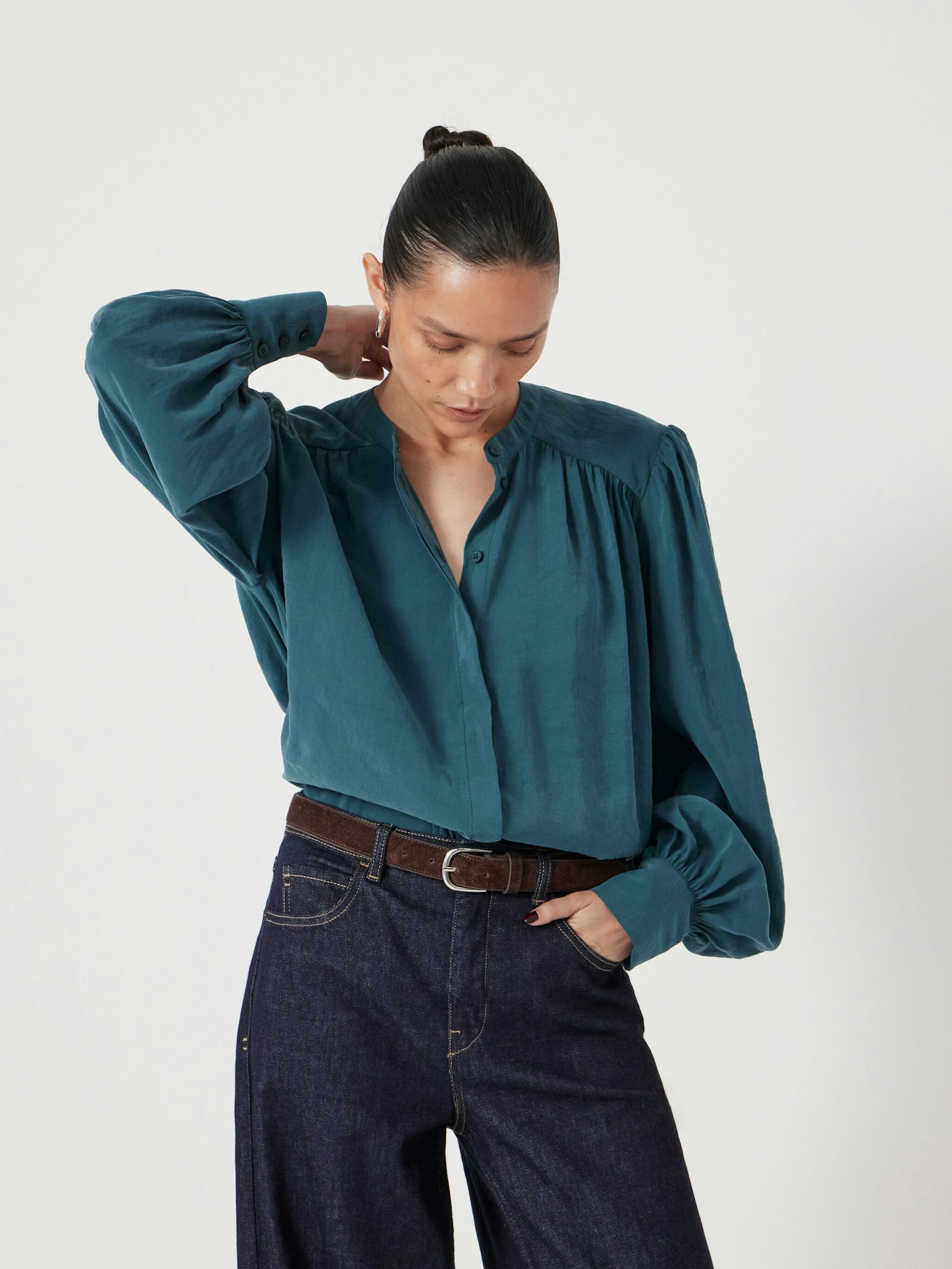 013840-1709-03 Puff Sleeve Blouse
