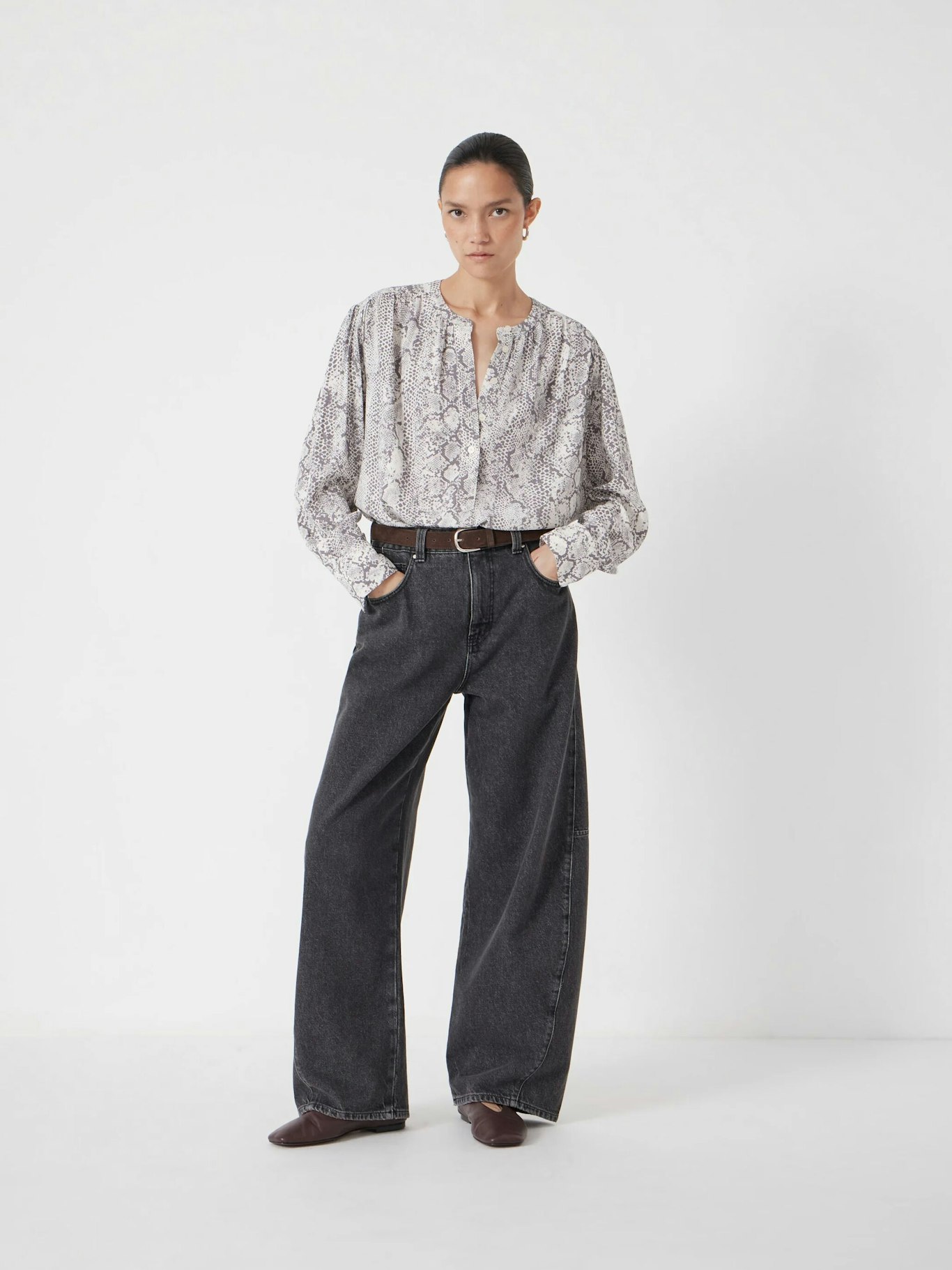 013765-4846-02 Fernanda Snake Printed Blouse