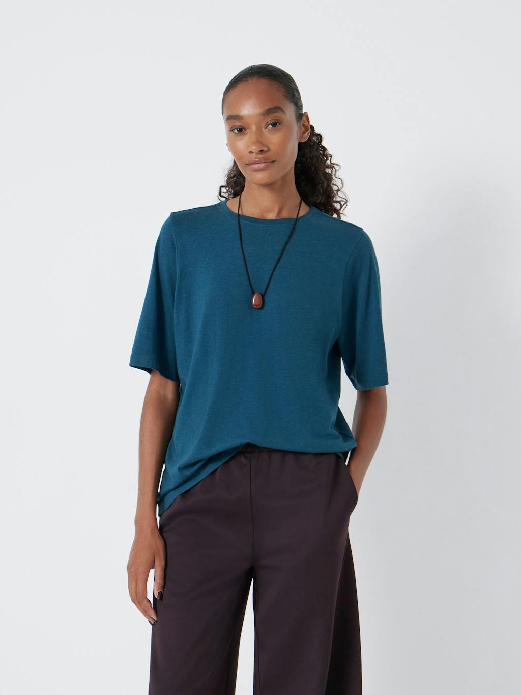 012549-1709-02 Reece Drapey T-Shirt