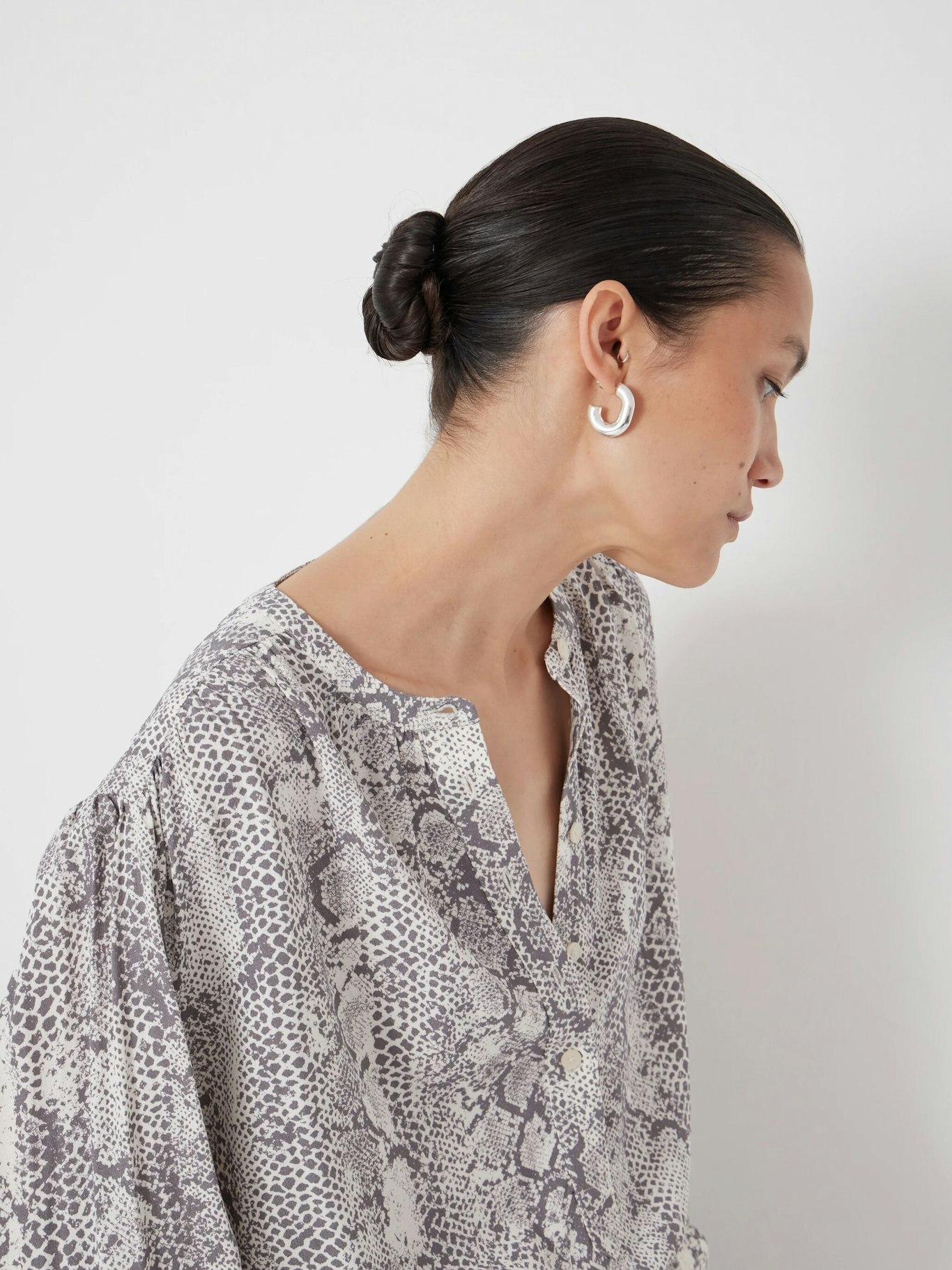 013765-4846-03 Fernanda Snake Printed Blouse