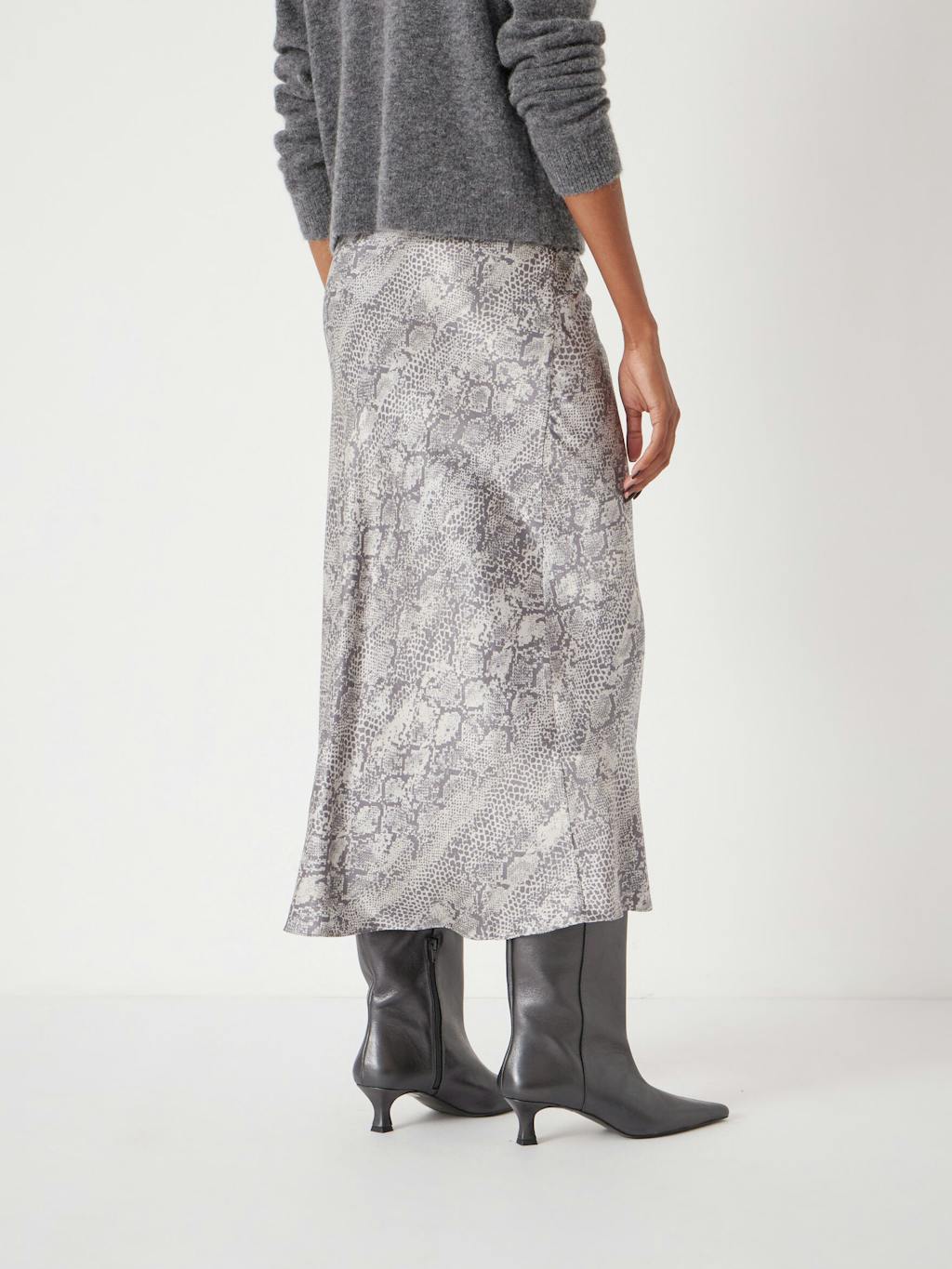 014249-4846-04 Simone Slinky Skirt