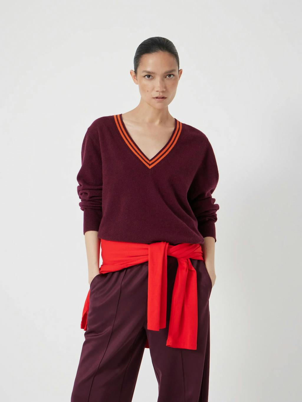 013456-1410-02 Merino Wool V Neck Jumper